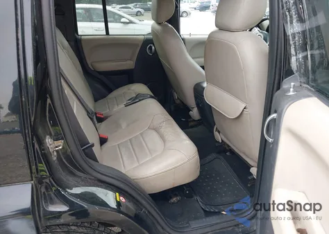 2003 Jeep Liberty Limited z USA, uszkodzony, nr VIN 1J8GL58K73W567566